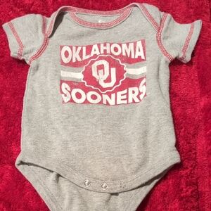 Oklahoma Sooners Infant Bodysuit in Heather Gray
